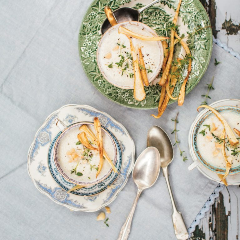 Seven prebiotic rich foods to include in your diet + Macadamia, Garlic and Parsnip Soup Recipe