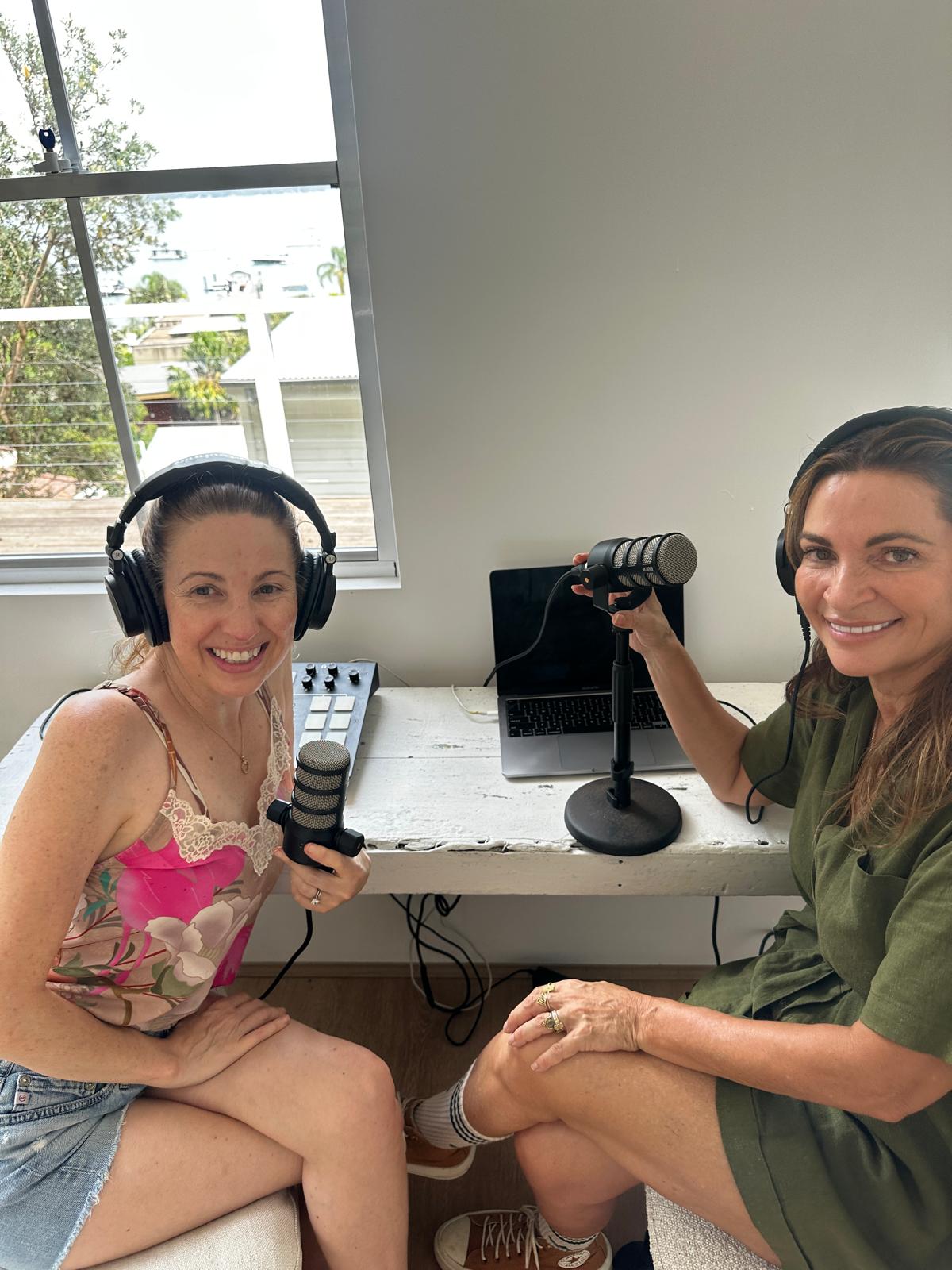 Wellness Unfiltered Ep 6: Healthy, Wealthy & Wise in the Cost of Living Crisis. Freezer Hacks, Gut Basics, Kitchen Beauty, Free Recipe e-book by Lee🎙️