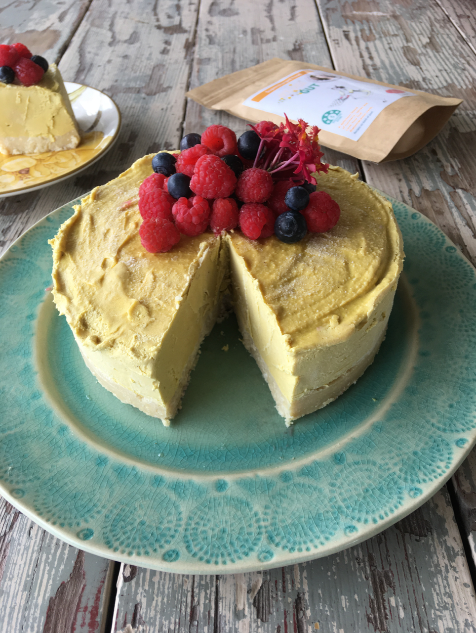 Golden Mango Raw Cheesecake